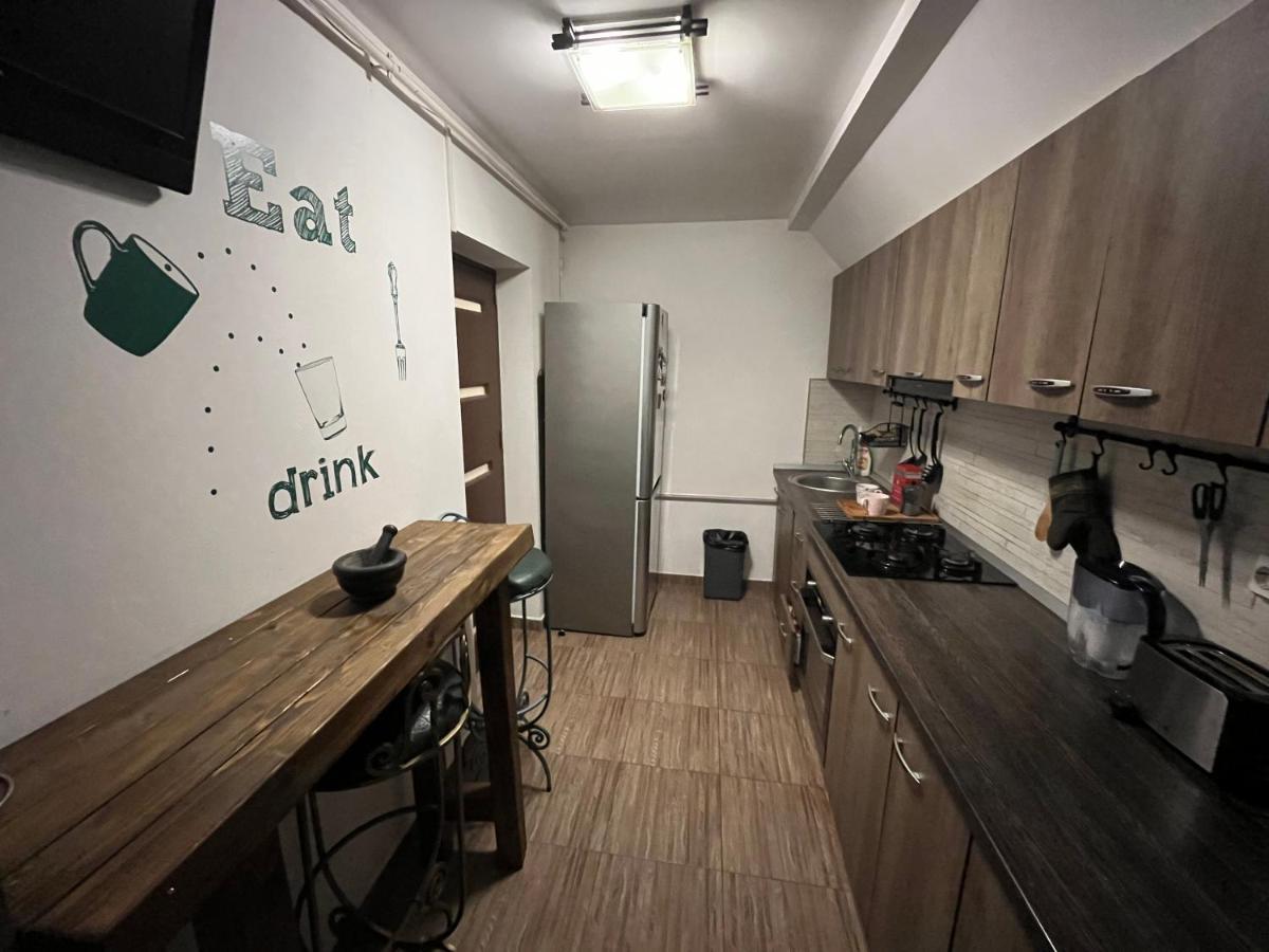 Apartamento O Mansarda Intima :) - The Intimate Attic :) Bragadiru Exterior foto